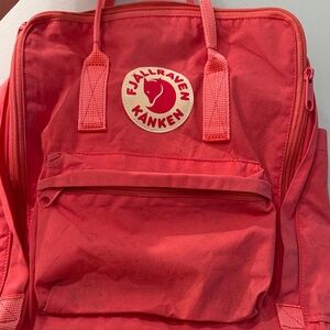 Fjällräven Kånken Pink Mini Backpack